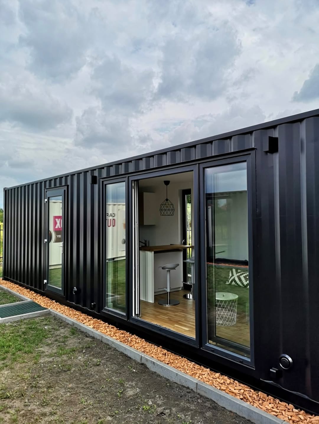 12M/40FT Modern Shipping Container Home 12M/40FT Modern Shipping Container Home