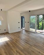 Modern Shipping Container Home - Image 5