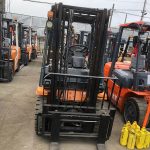 New Zlin Toyata Fd30 Forklift Trucks 3ton Hainan Cheap Diesel Three Stage Mast Rough Terrain - Image 4