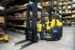 Articulated 2t 2.5t 3.0t Electric Narrow Aisle Forklift Articulated Forklifts Truck For Sale - Image 2
