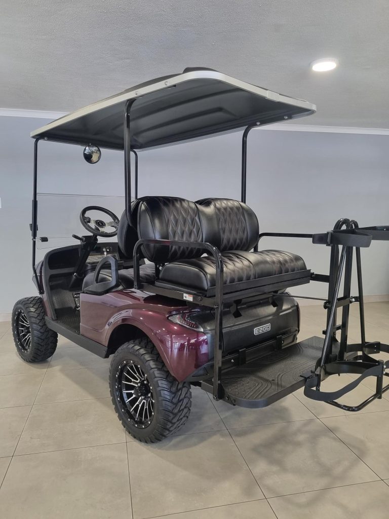 Deluxe 4-Seater Golf Cart