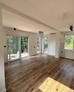 Modern Shipping Container Home - Image 4